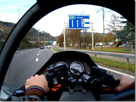 MonoTracer Enclosed Motorcycle