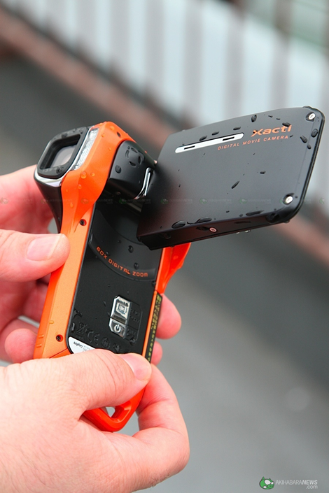 Sanyo Xacti DMX-CA8 Waterproof Camcorder