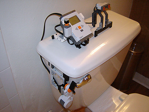 LEGO NXT Toilet Flushing Robot