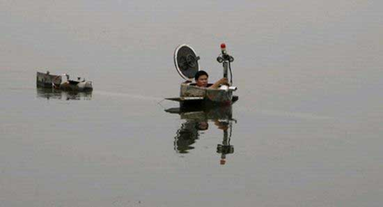 Chinese Guy Builds Submarine