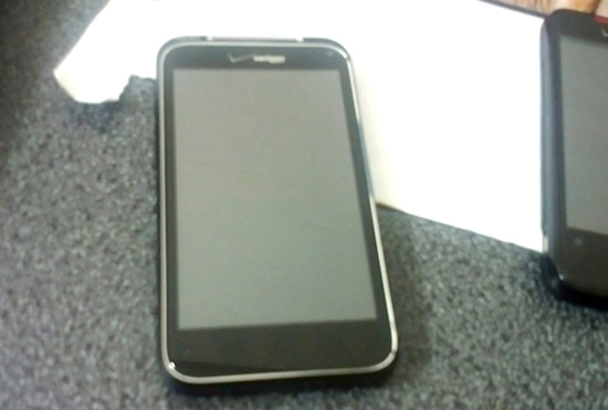 HTC Beats iPhone To Buttonless Phone