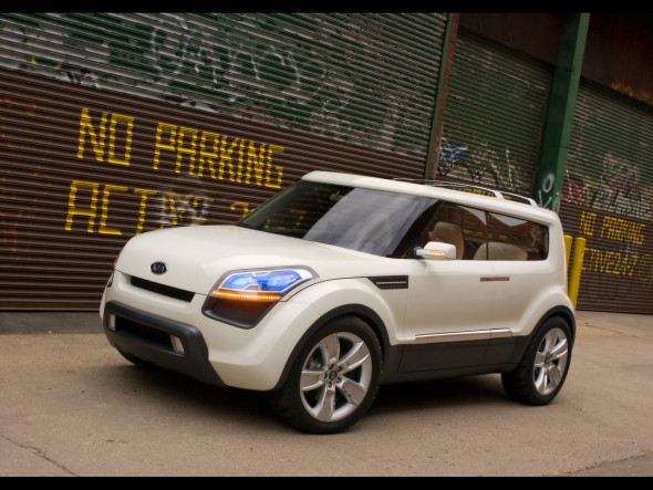 White Kia Soul