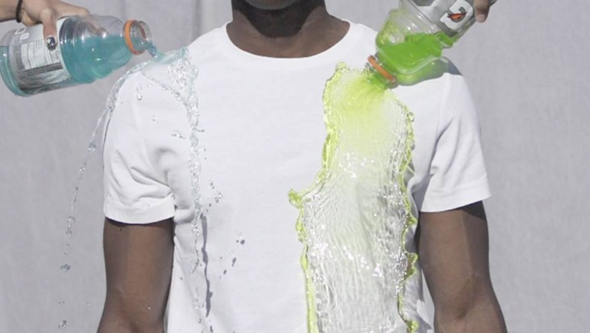 Hydrophobic Silic Shirt Repels Liquids