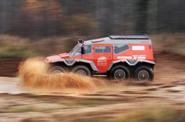 Avtoros Shaman 8x8 mudding