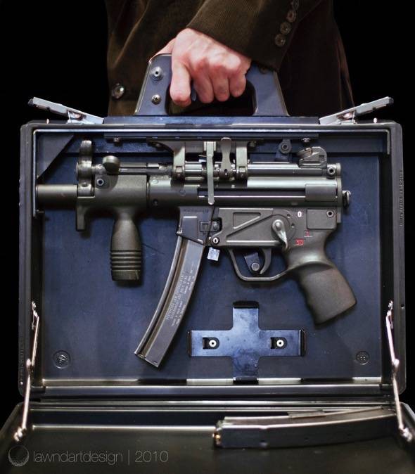 Briefcase Submachine Gun