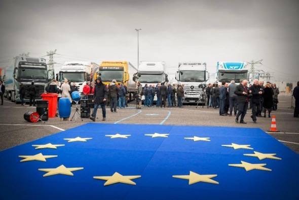 Self Driving Semi Trucks Europe