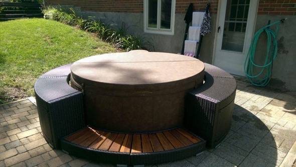 Softub Moveable Hot Tub
