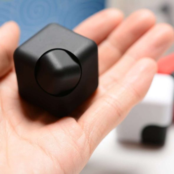 Fidget Cube Spinner In Hand
