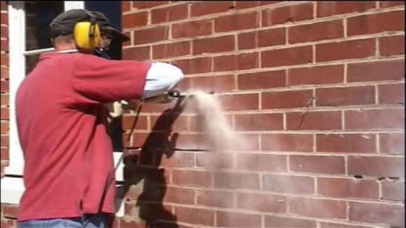 Arbortech AS170 Brick and Mortar Saw In Action