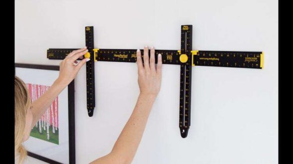 Hang It Perfect Picture Frame Hanging Tool