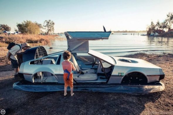 Delorean Hovercraft