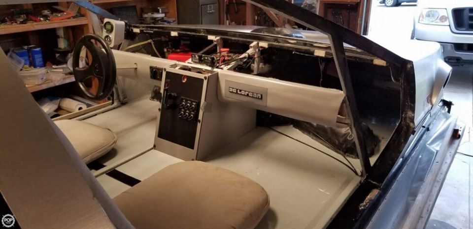 Delorean Hovercraft 7