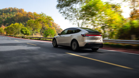 Tesla Model Y Long Wheelbase Premium