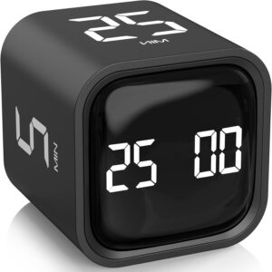 Matte black OORAII F4 cube timer showing 25:00
