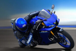 Yamaha YZF-R2 sport motorcycle in Racing Blue, studio three-quarter front view