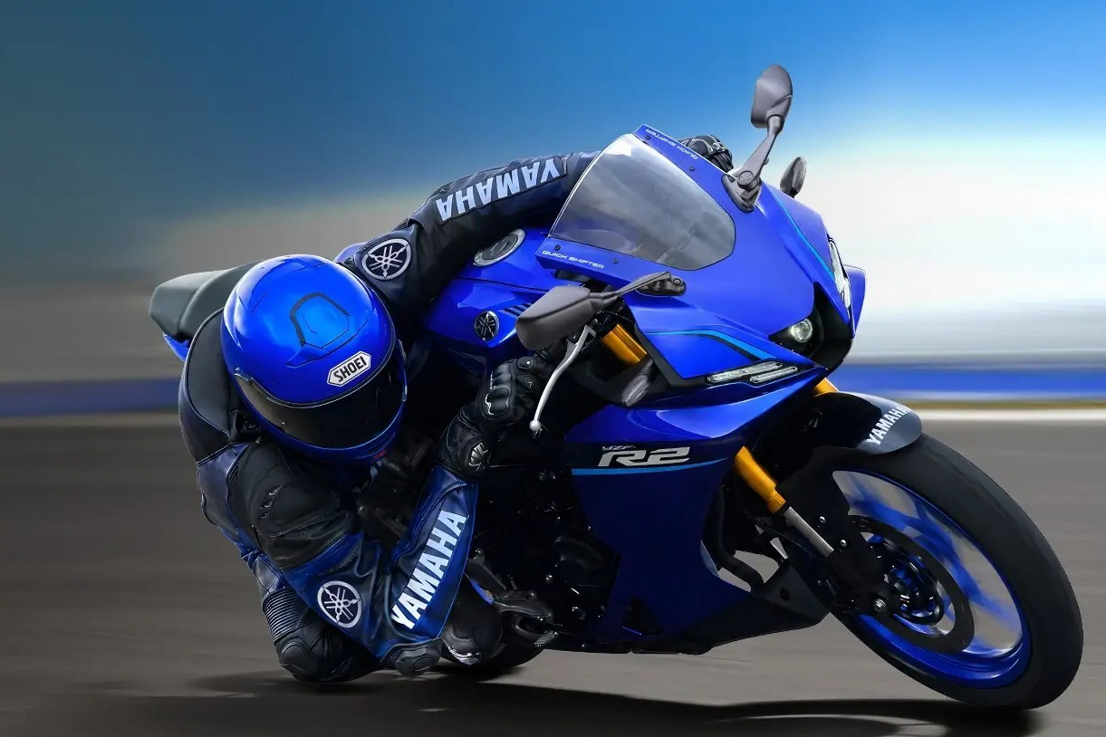 Yamaha YZF-R2 sport motorcycle in Racing Blue, studio three-quarter front view