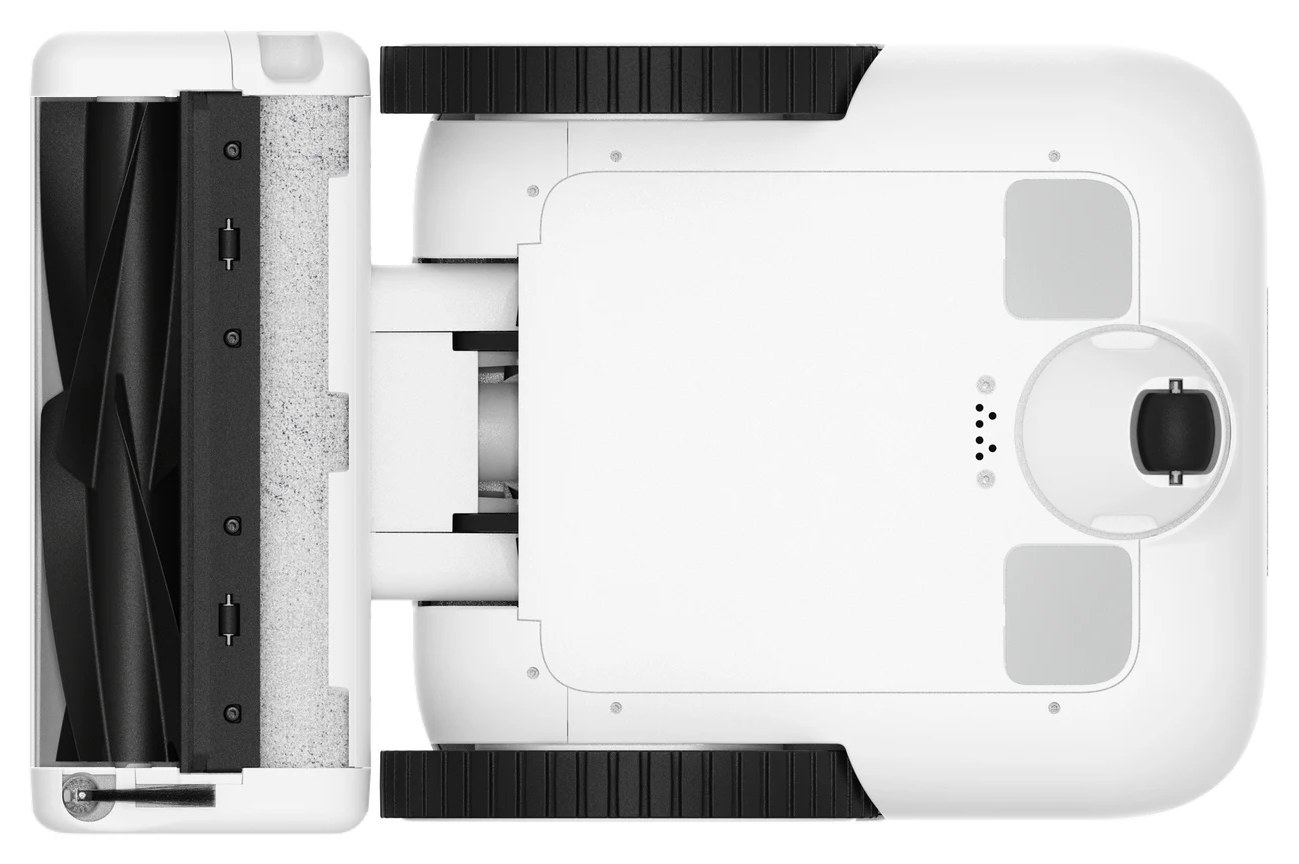 Underside of the Matic showing the brush roll and mop roll
