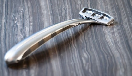 Zafirro Razor