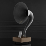 iPhone Gramophone Dock